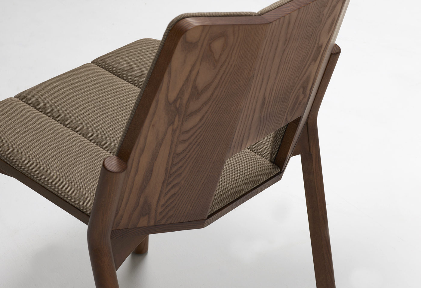 开云（中国） - 坐具|餐椅|办公家具|设计师家具|特朗科椅